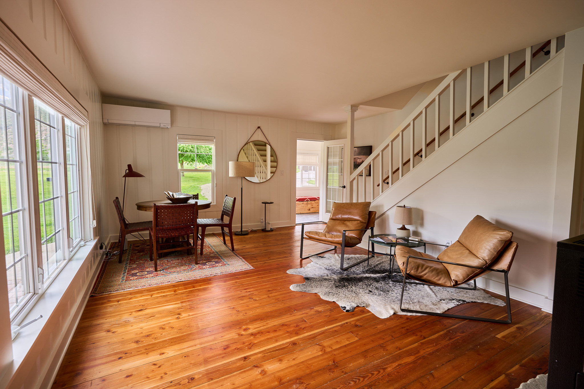 Entry sitting room